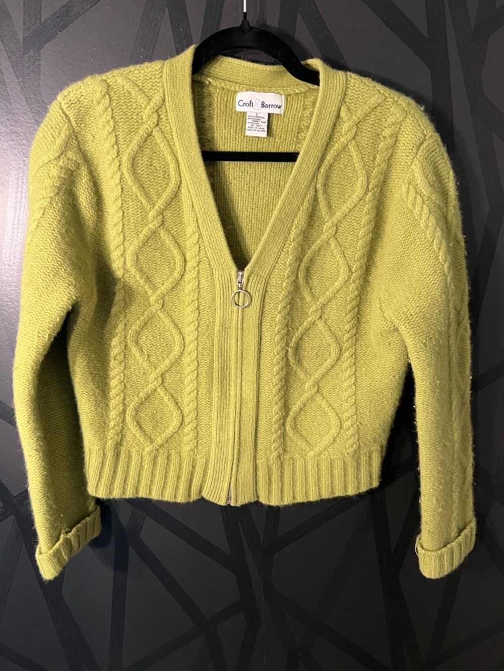 croft & barrow vintage lambswool and angora bright Green V-Neck Sweater